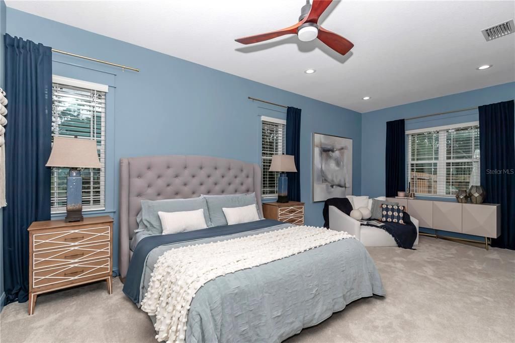 Active With Contract: $549,900 (3 beds, 2 baths, 2121 Square Feet)