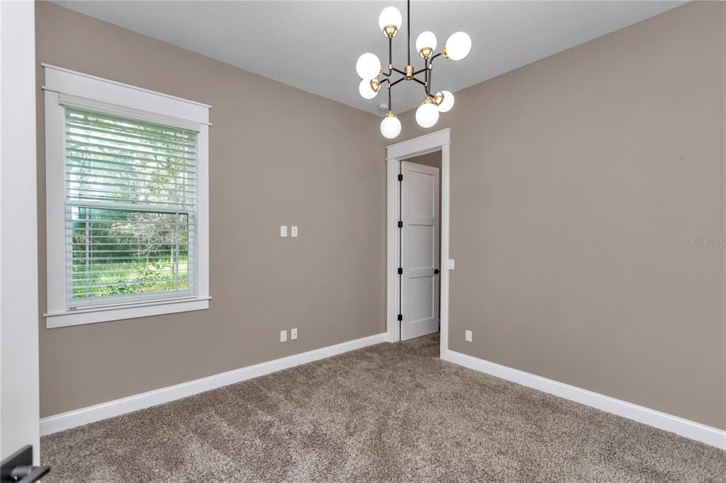 Active With Contract: $549,900 (3 beds, 2 baths, 2121 Square Feet)