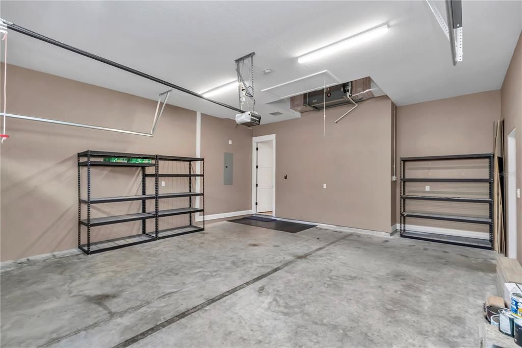 Active With Contract: $549,900 (3 beds, 2 baths, 2121 Square Feet)