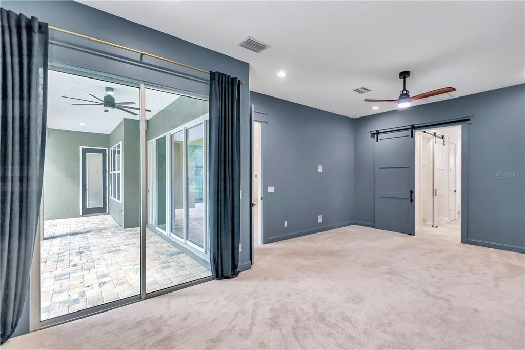 Active With Contract: $549,900 (3 beds, 2 baths, 2121 Square Feet)