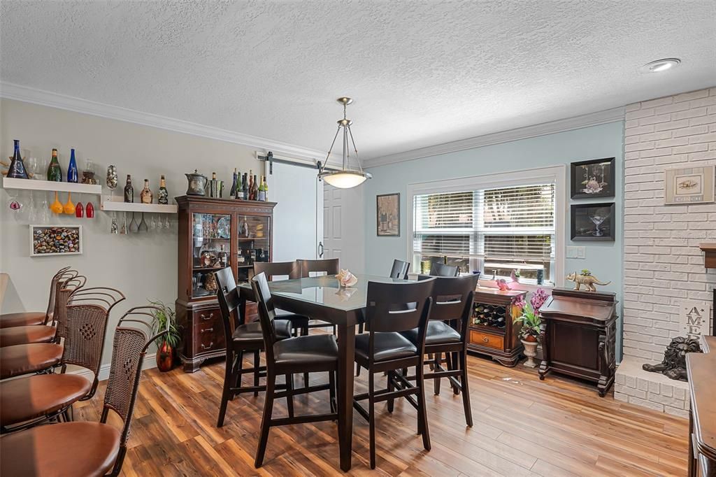 На продажу: $839,900 (4 спален, 3 ванн, 2159 Квадратных фут)