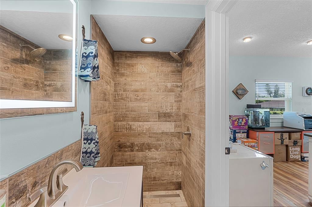 На продажу: $839,900 (4 спален, 3 ванн, 2159 Квадратных фут)