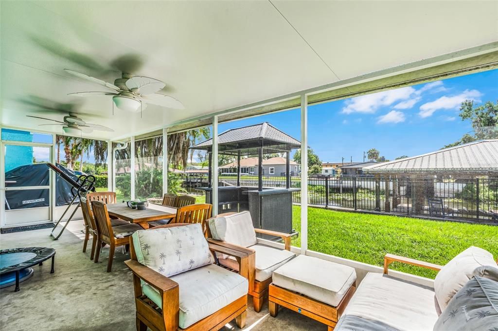 На продажу: $839,900 (4 спален, 3 ванн, 2159 Квадратных фут)