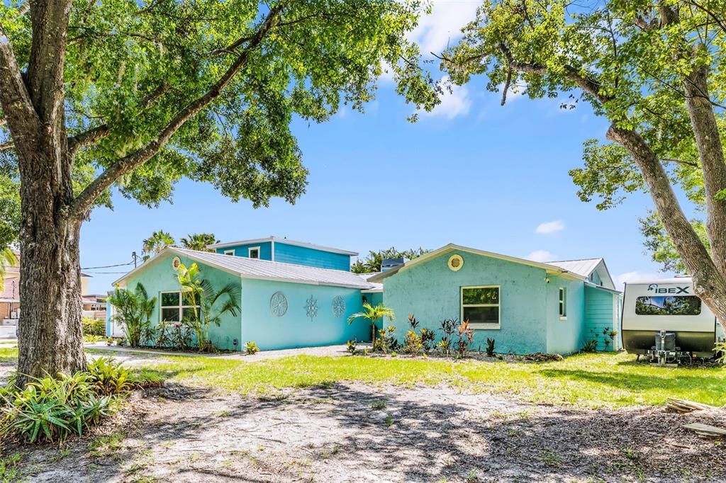 На продажу: $839,900 (4 спален, 3 ванн, 2159 Квадратных фут)