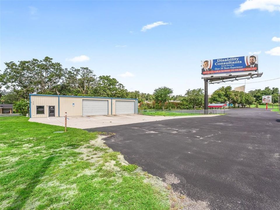 For Sale: $999,900 (0 beds, 0 baths, 2400 Square Feet)