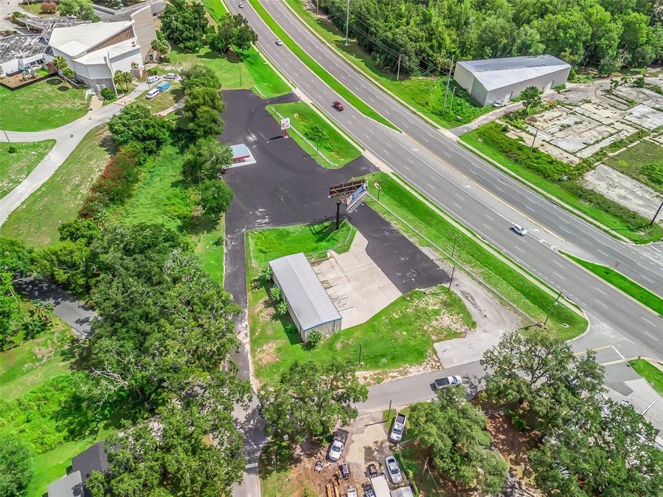 For Sale: $999,900 (0 beds, 0 baths, 2400 Square Feet)