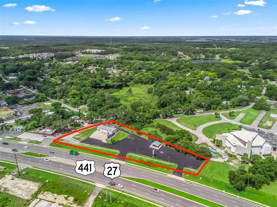 For Sale: $999,900 (0 beds, 0 baths, 2400 Square Feet)