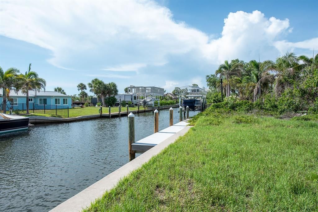 Под контрактом: $475,000 (2 спален, 1 ванн, 950 Квадратных фут)