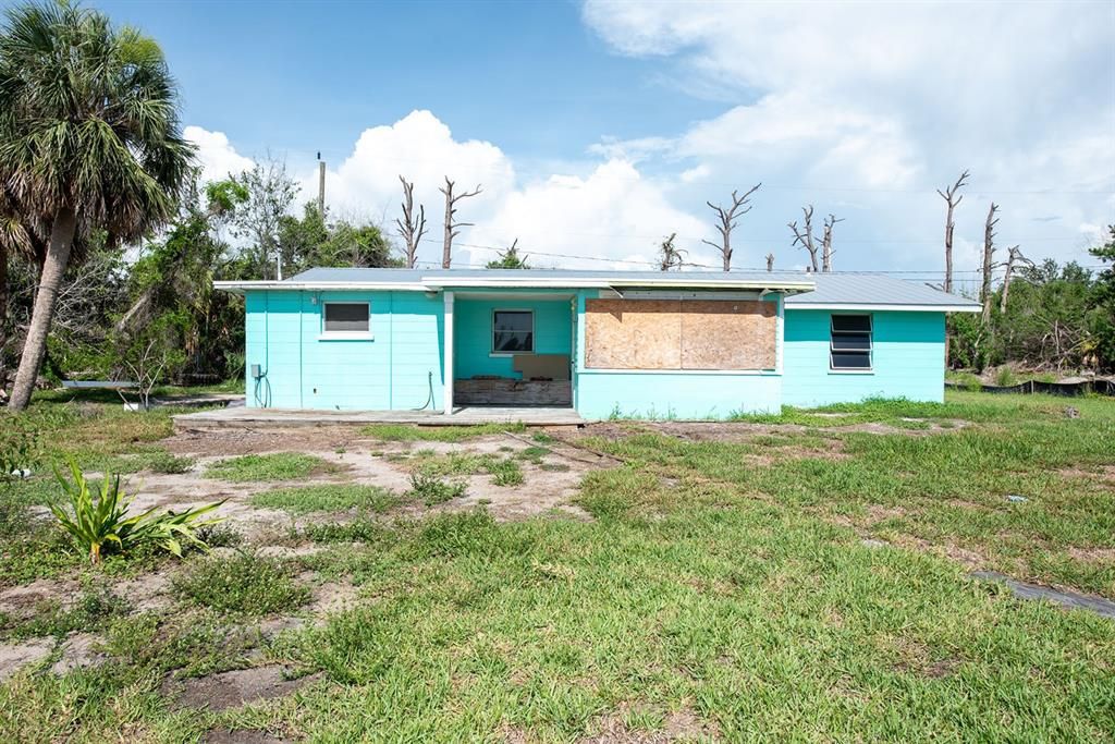 Под контрактом: $475,000 (2 спален, 1 ванн, 950 Квадратных фут)