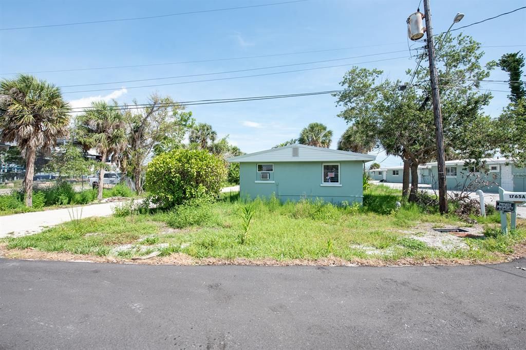 Activo con contrato: $750,000 (0.39 acres)