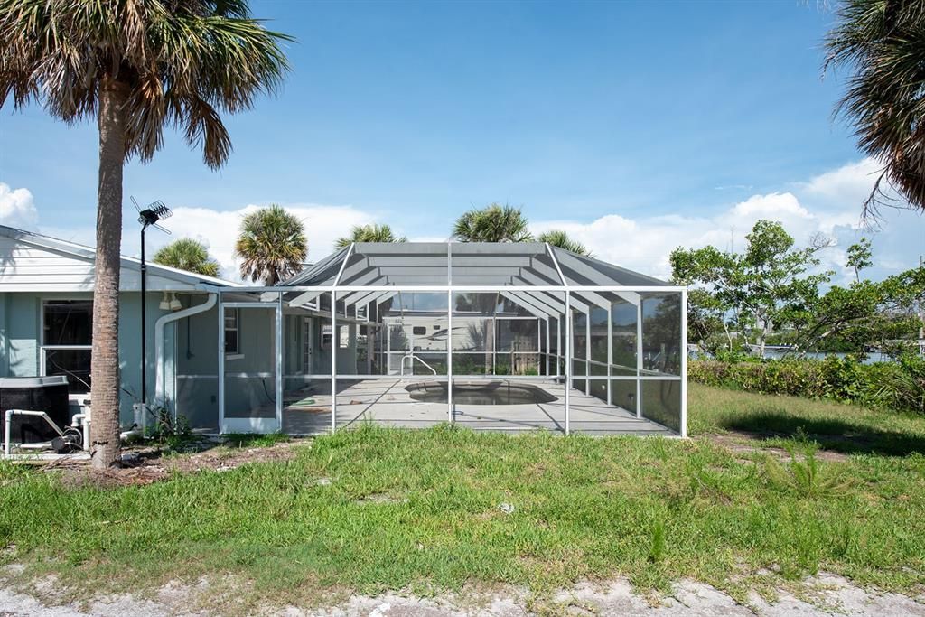 Activo con contrato: $750,000 (0.39 acres)