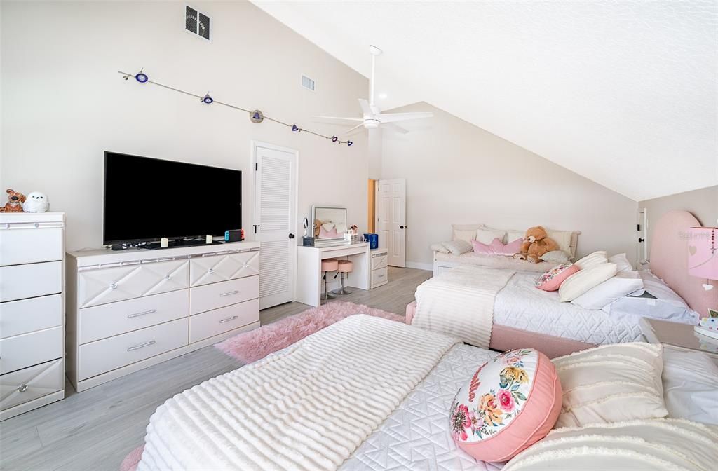 For Sale: $1,590,000 (5 beds, 3 baths, 4347 Square Feet)