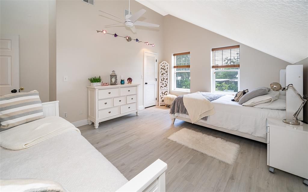 For Sale: $1,590,000 (5 beds, 3 baths, 4347 Square Feet)