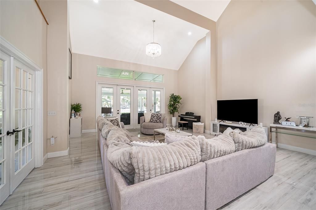 For Sale: $1,590,000 (5 beds, 3 baths, 4347 Square Feet)