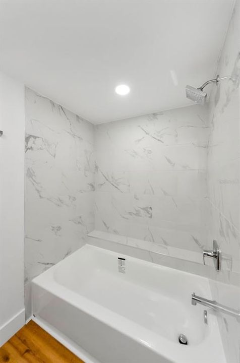 For Sale: $270,000 (2 beds, 2 baths, 1565 Square Feet)