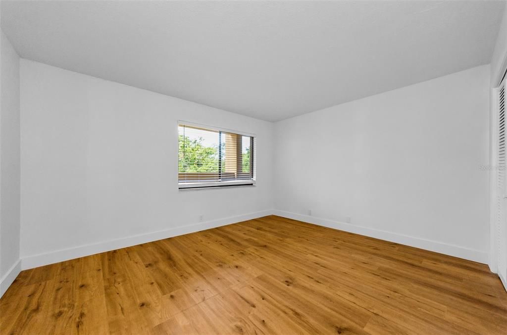 For Sale: $270,000 (2 beds, 2 baths, 1565 Square Feet)