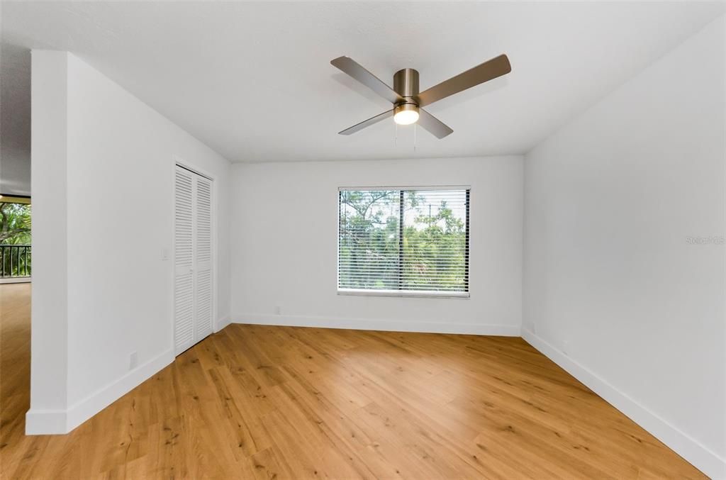 For Sale: $270,000 (2 beds, 2 baths, 1565 Square Feet)