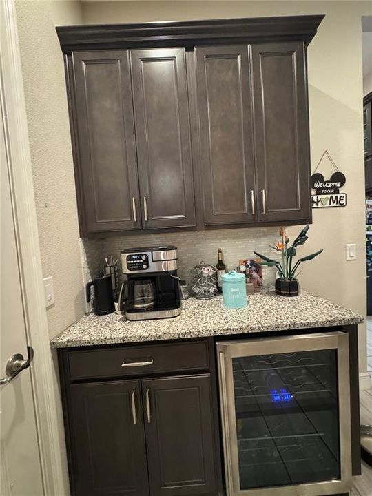 For Sale: $1,399,000 (5 beds, 5 baths, 4172 Square Feet)