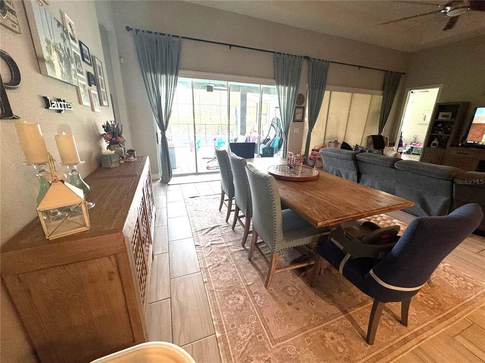 For Sale: $1,399,000 (5 beds, 5 baths, 4172 Square Feet)