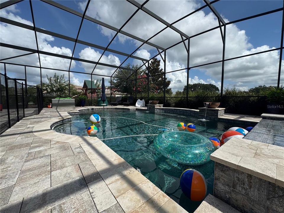 For Sale: $1,399,000 (5 beds, 5 baths, 4172 Square Feet)