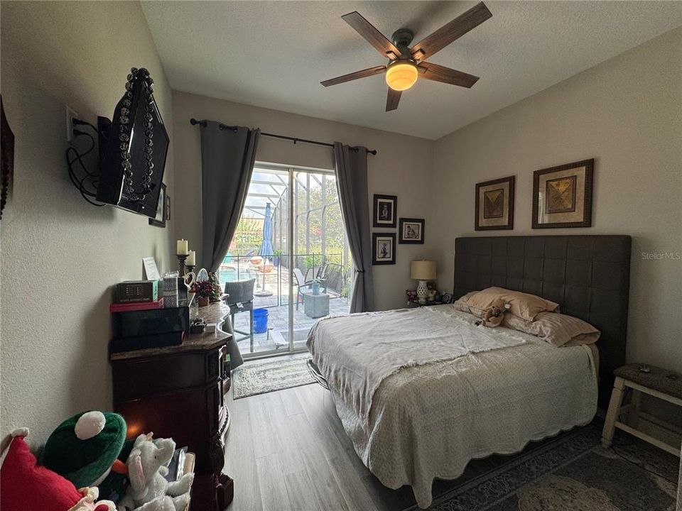 For Sale: $1,399,000 (5 beds, 5 baths, 4172 Square Feet)