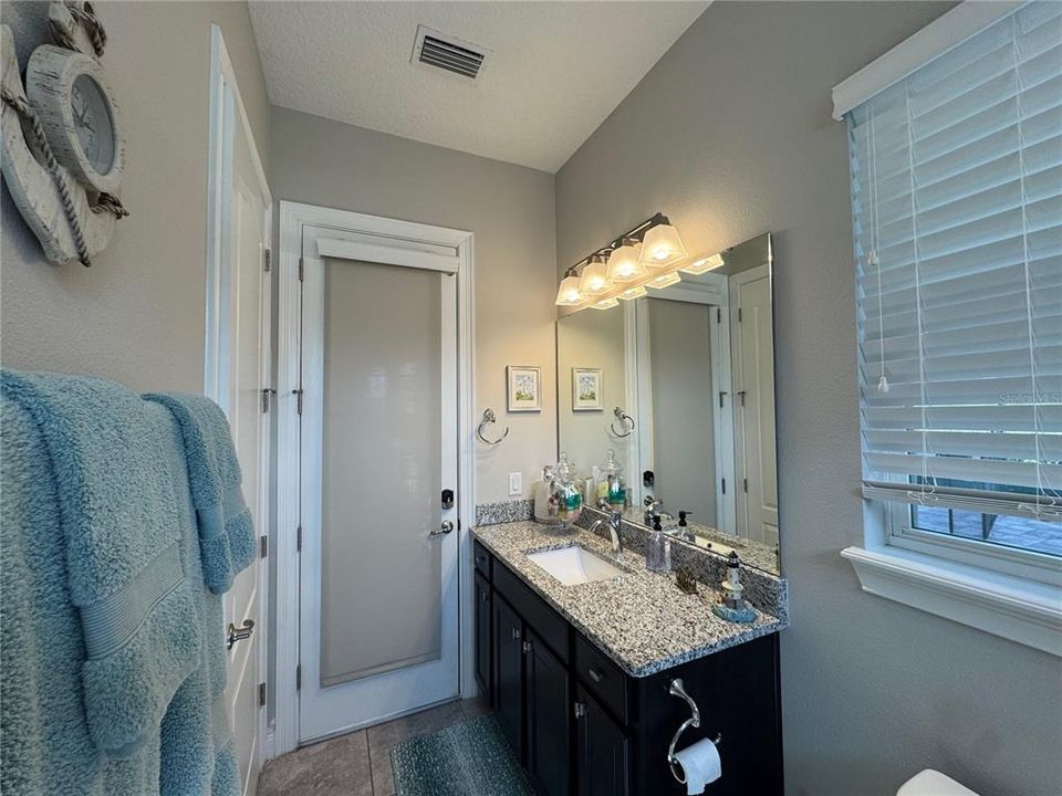 For Sale: $1,399,000 (5 beds, 5 baths, 4172 Square Feet)