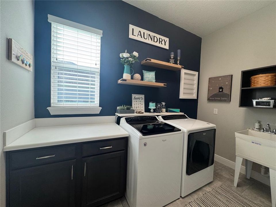 For Sale: $1,399,000 (5 beds, 5 baths, 4172 Square Feet)