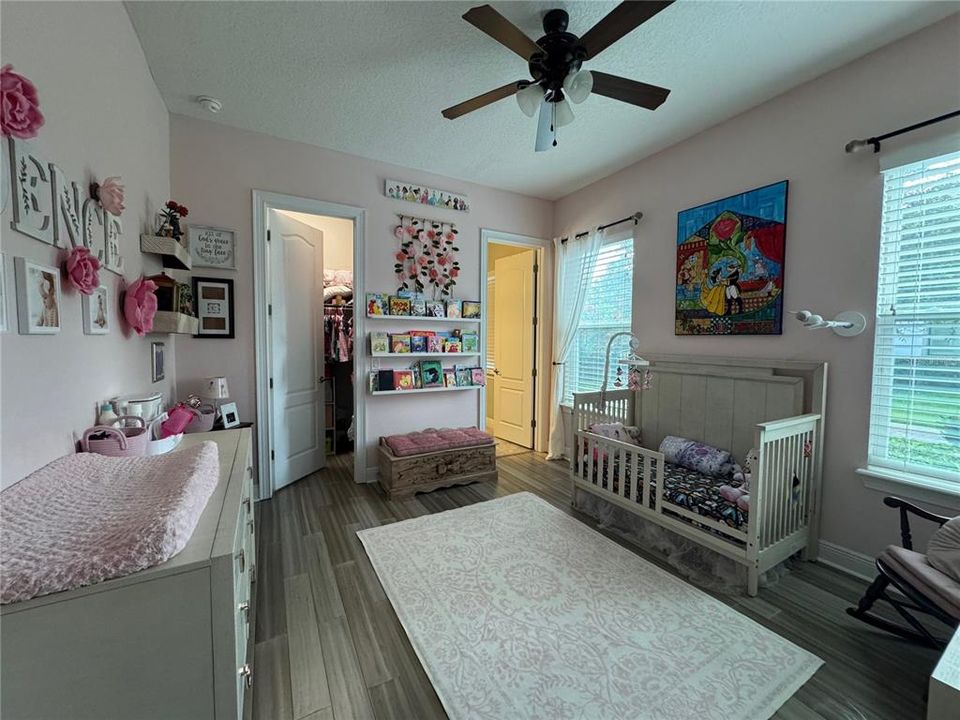 For Sale: $1,399,000 (5 beds, 5 baths, 4172 Square Feet)