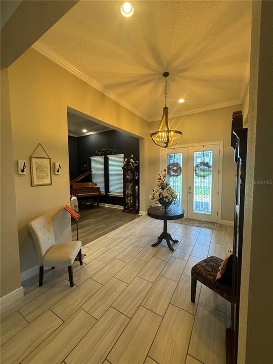 For Sale: $1,399,000 (5 beds, 5 baths, 4172 Square Feet)