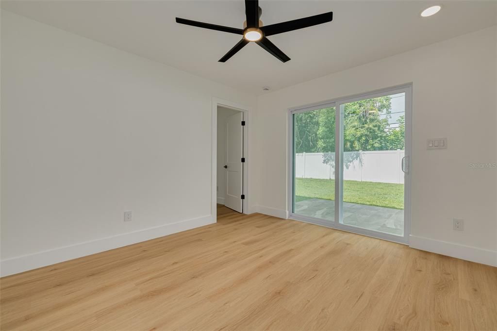 На продажу: $795,000 (4 спален, 2 ванн, 1885 Квадратных фут)