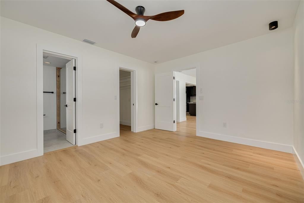 На продажу: $795,000 (4 спален, 2 ванн, 1885 Квадратных фут)