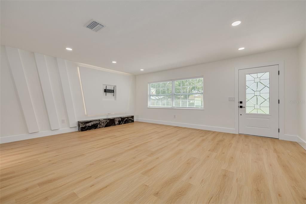 На продажу: $795,000 (4 спален, 2 ванн, 1885 Квадратных фут)