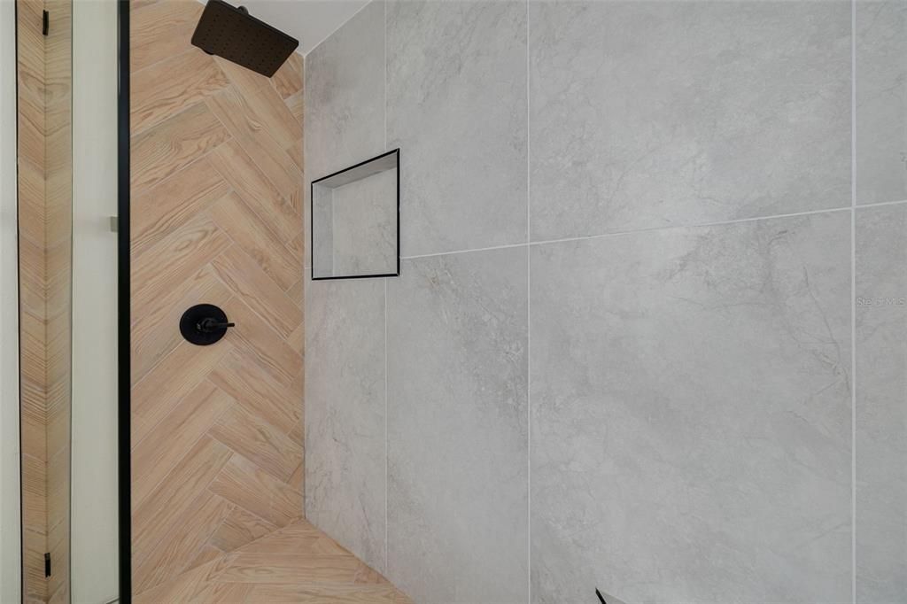 На продажу: $795,000 (4 спален, 2 ванн, 1885 Квадратных фут)