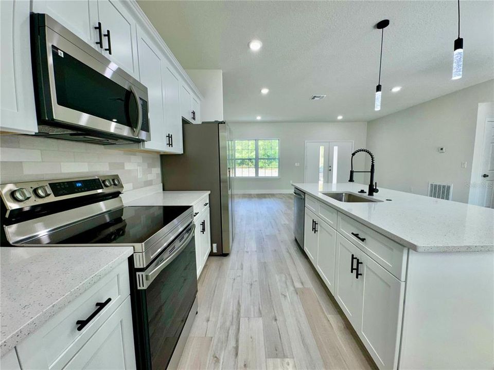 For Sale: $279,990 (3 beds, 2 baths, 1529 Square Feet)