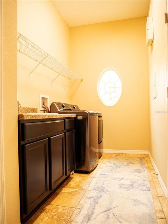 For Sale: $1,399,999 (4 beds, 3 baths, 3521 Square Feet)