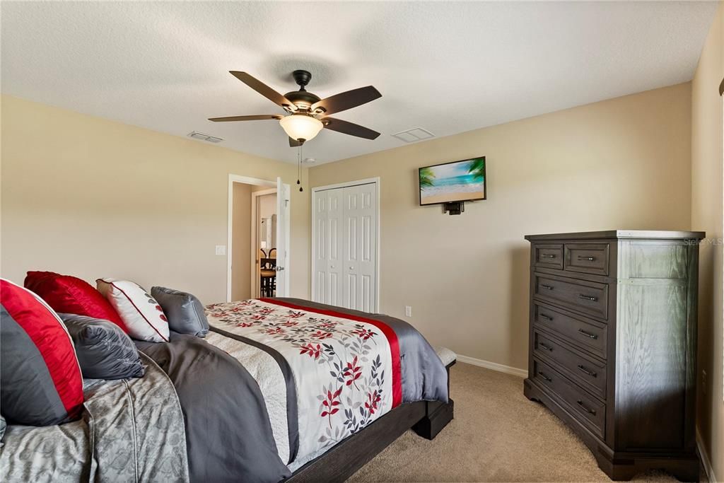 For Sale: $1,399,999 (4 beds, 3 baths, 3521 Square Feet)