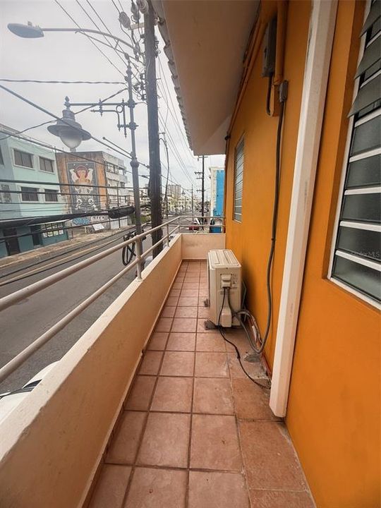 В аренду: $1,300 (3 спален, 1 ванн, 700 Квадратных фут)