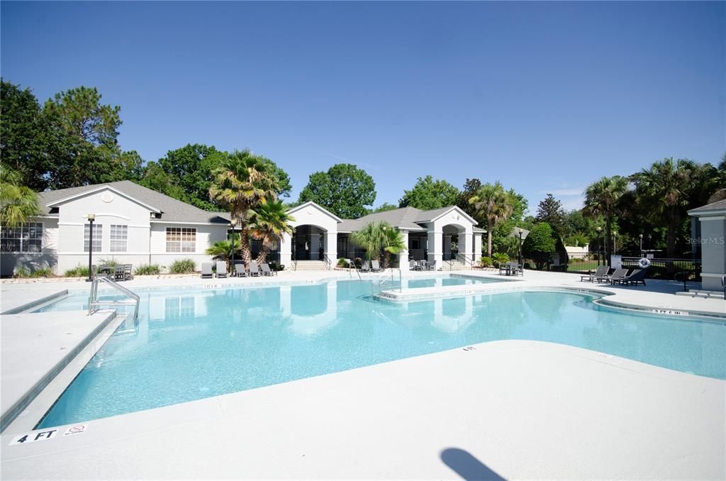 Под контрактом: $148,500 (2 спален, 2 ванн, 950 Квадратных фут)