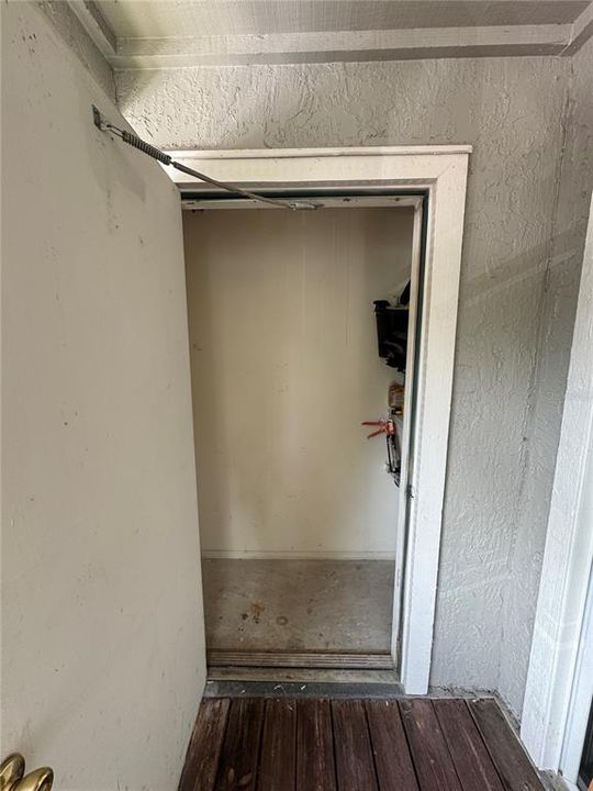 Под контрактом: $148,500 (2 спален, 2 ванн, 950 Квадратных фут)