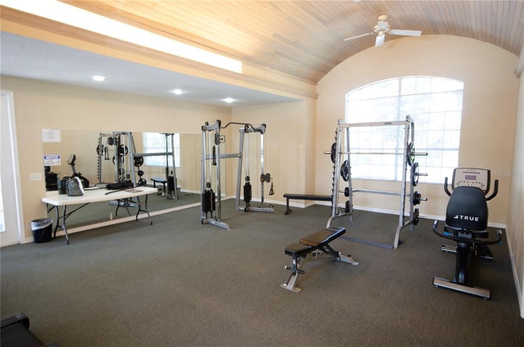 Под контрактом: $148,500 (2 спален, 2 ванн, 950 Квадратных фут)