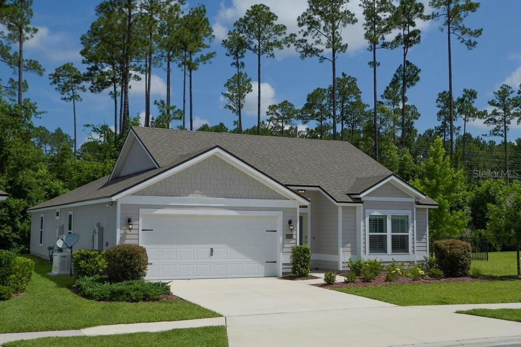 最近售出: $454,900 (3 贝兹, 3 浴室, 2068 平方英尺)