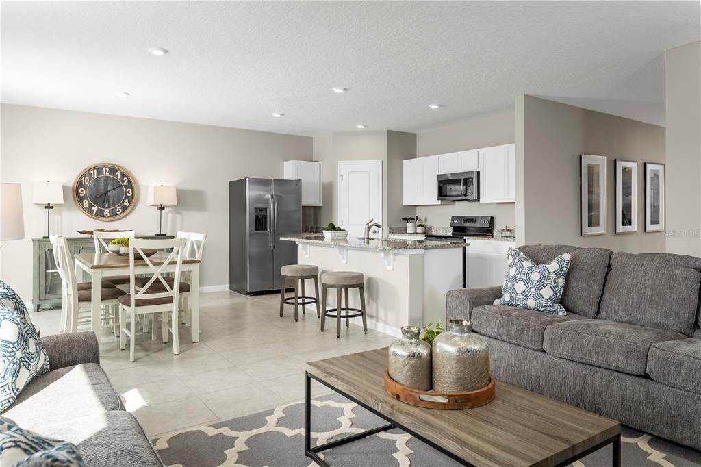 Activo con contrato: $265,975 (4 camas, 2 baños, 1722 Pies cuadrados)