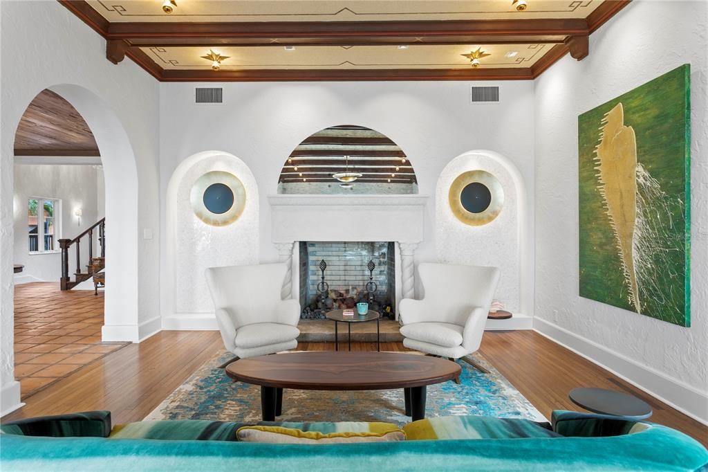 For Sale: $12,000,000 (6 beds, 5 baths, 7101 Square Feet)