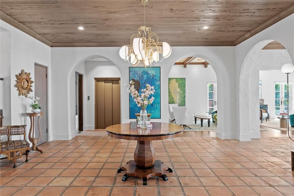 For Sale: $12,000,000 (6 beds, 5 baths, 7101 Square Feet)