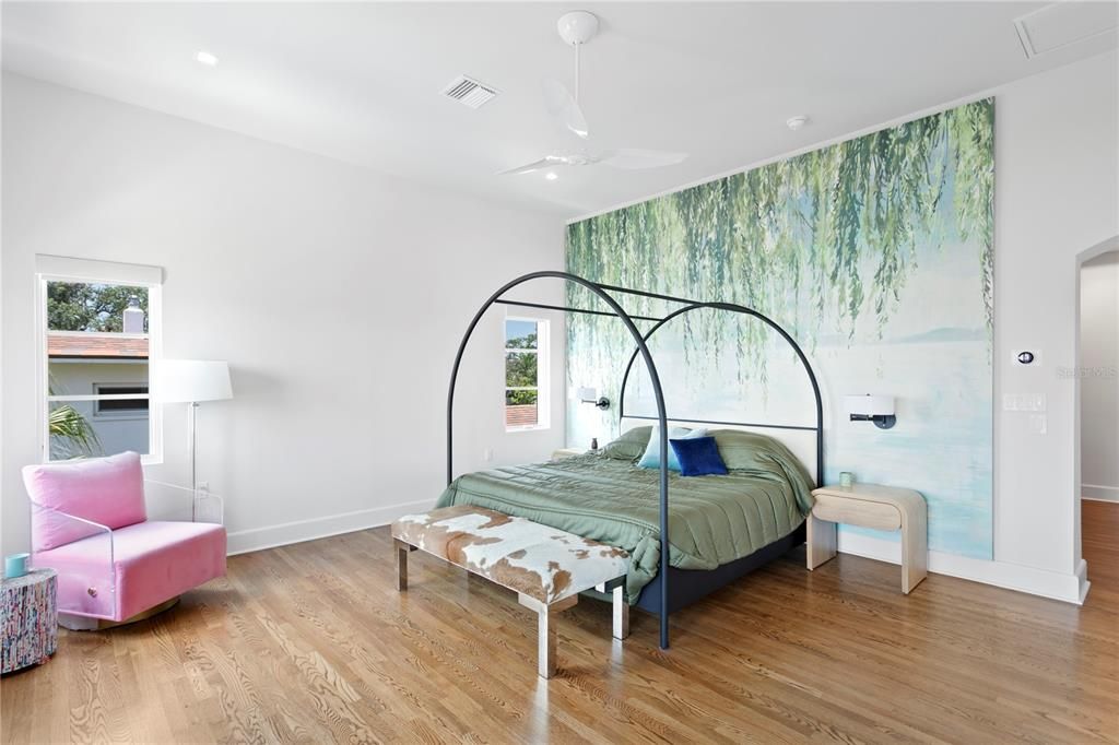 For Sale: $12,000,000 (6 beds, 5 baths, 7101 Square Feet)