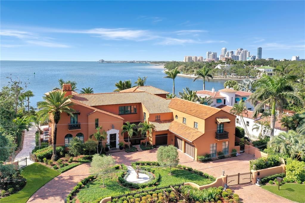 For Sale: $12,000,000 (6 beds, 5 baths, 7101 Square Feet)