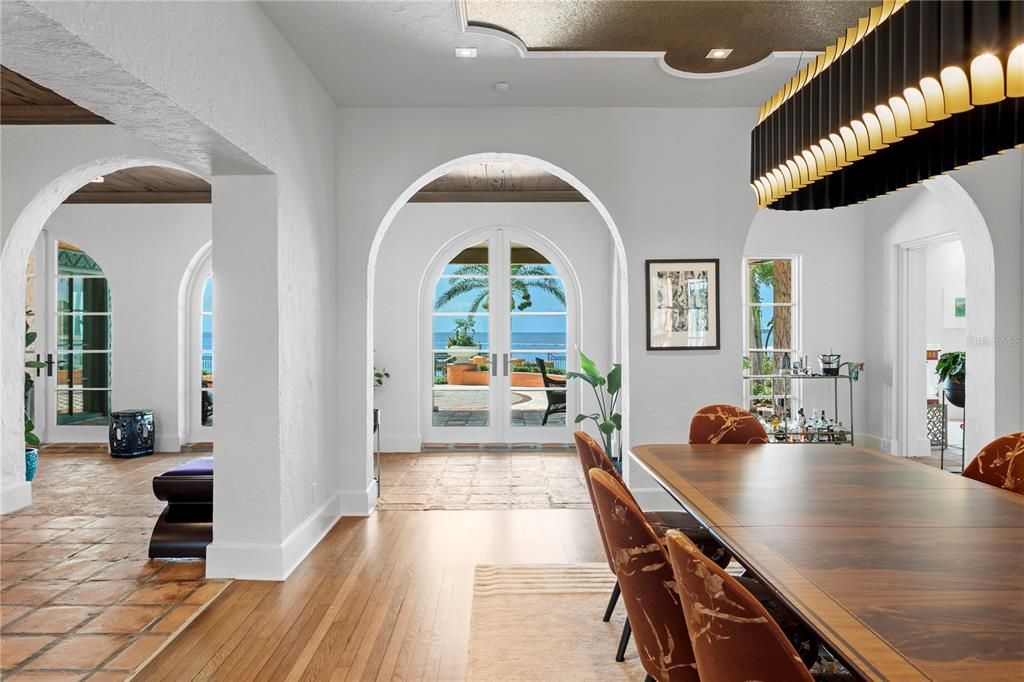 For Sale: $12,000,000 (6 beds, 5 baths, 7101 Square Feet)