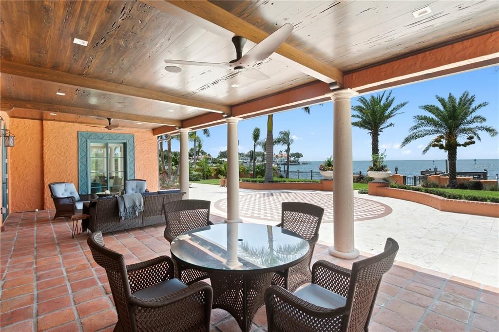 For Sale: $12,000,000 (6 beds, 5 baths, 7101 Square Feet)