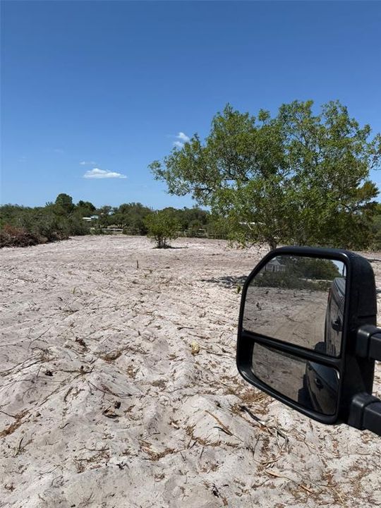 En Venta: $55,000 (1.14 acres)