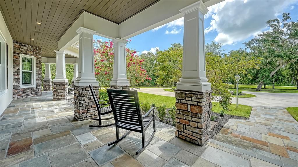 For Sale: $3,627,000 (5 beds, 5 baths, 6954 Square Feet)